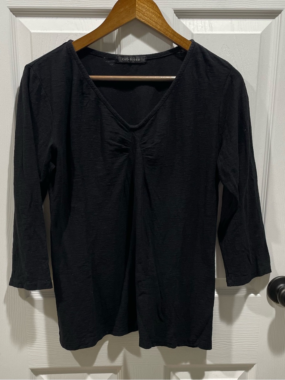 Cut Loose Black V-Neck Tuck Front 3/4 Sleeve Top L